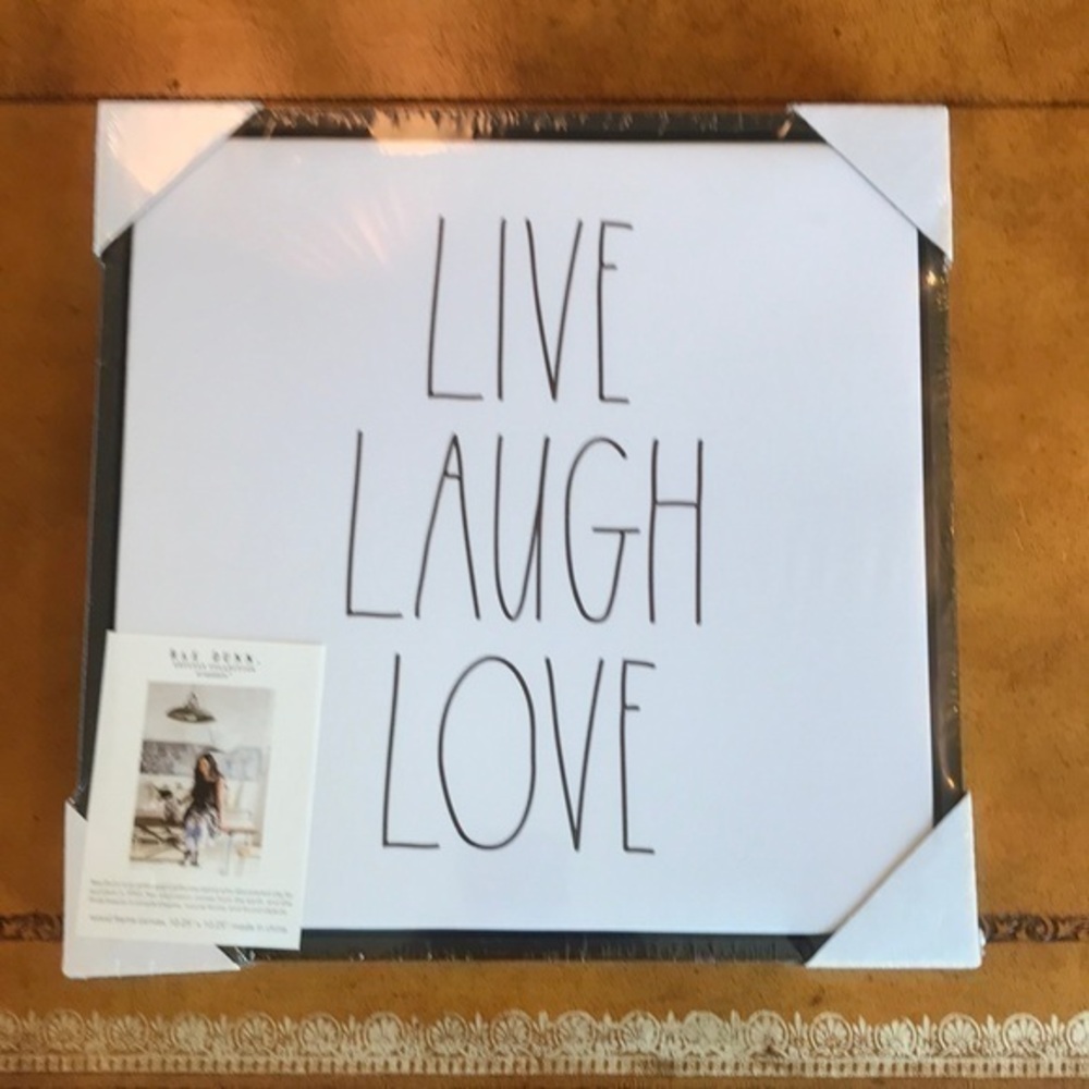 Rae Dunn Plaque ‘ Live laugh love’ 10.25x10.25 NWT